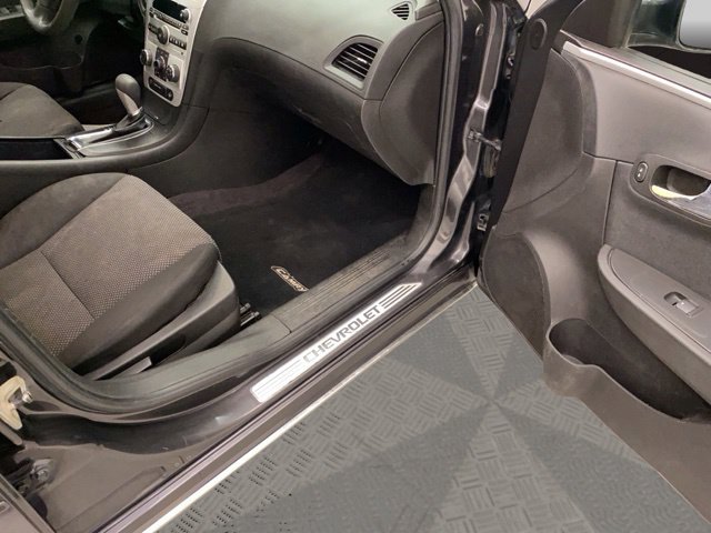 Used 2010 Beige Chevrolet LT image 17
