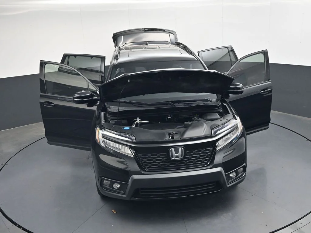 Used 2020 Crystal Black Pearl Honda Elite image 37