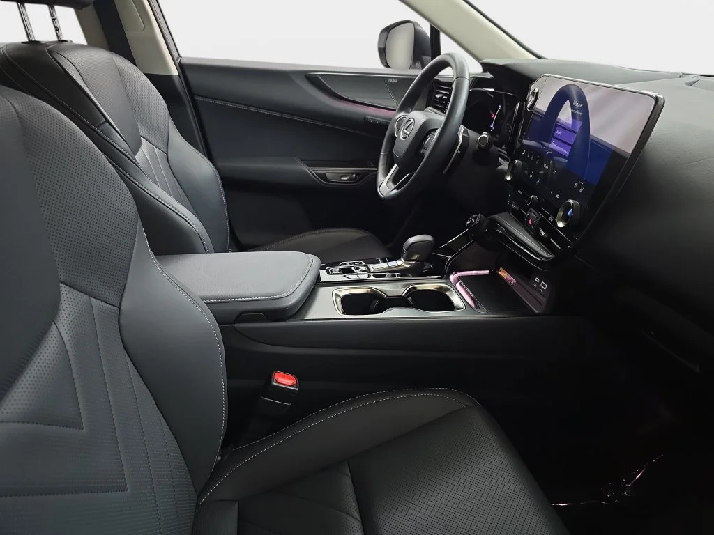 Certified Used 2026 ULTRA WHITE Lexus 450h+ Luxury image 9