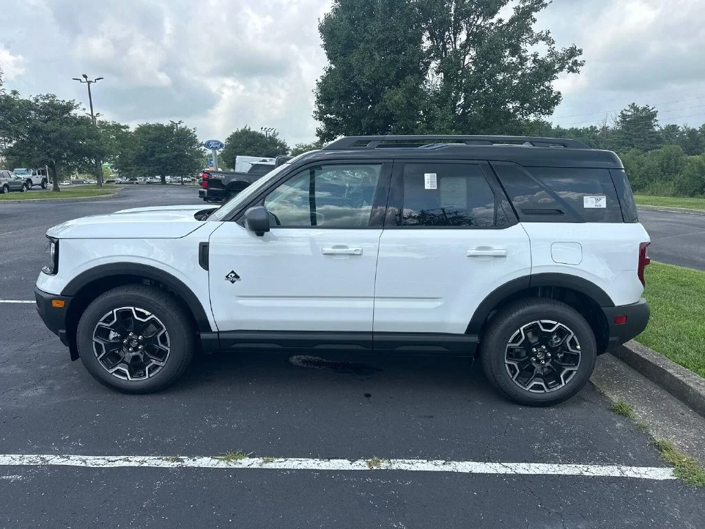 New 2026 White Ford Outer Banks image 10