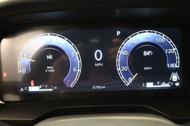 Used 2025 White/off-white Jeep Laredo image 28