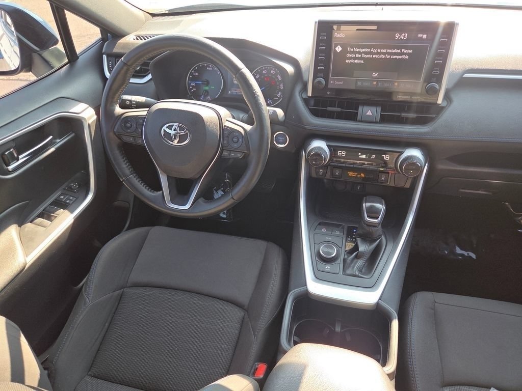 2022 Toyota RAV4 SE - Photo 31