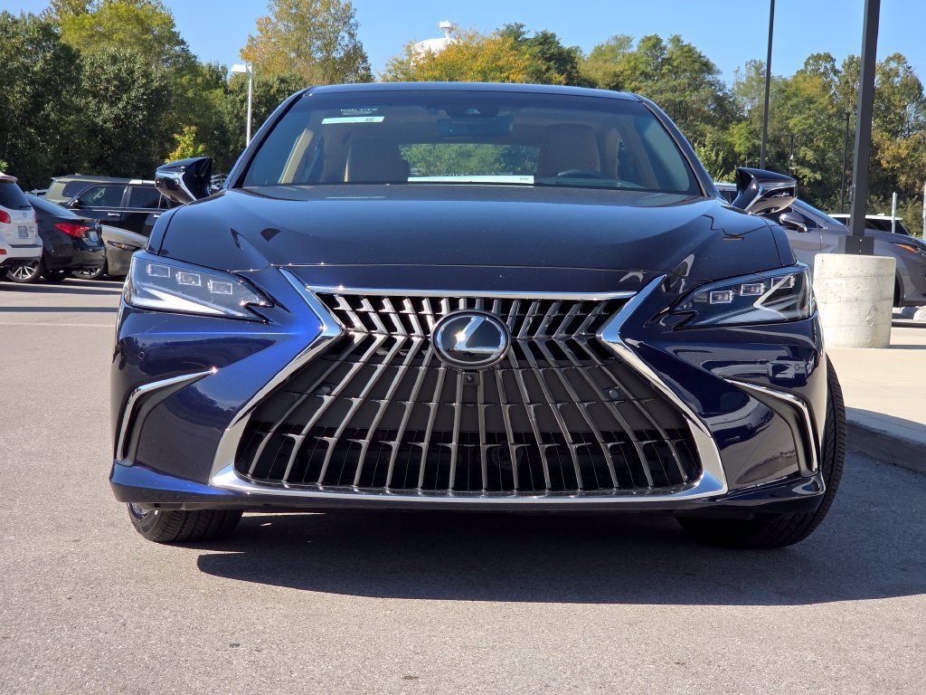 Certified Used 2025 NIGHTFALL MICA Lexus 300h Ultra Luxury image 3