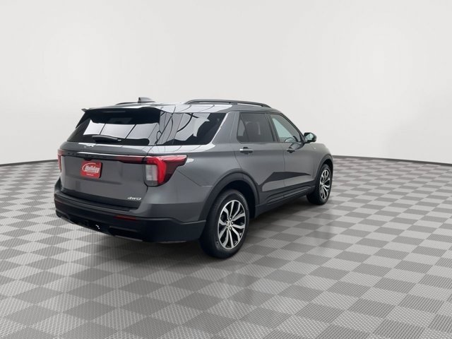 Used 2025 Carbonized Gray Metallic Ford ST-Line image 42
