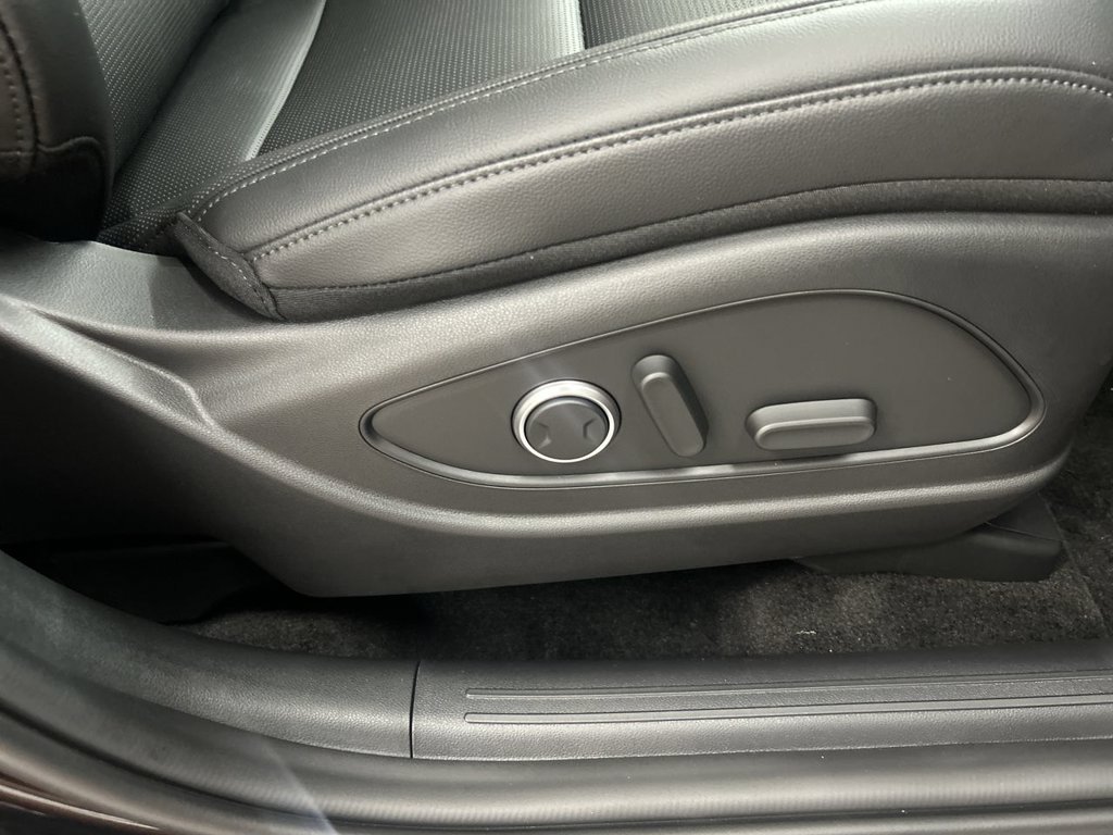 New 2026 Abyss Black Hyundai Limited AWD image 19