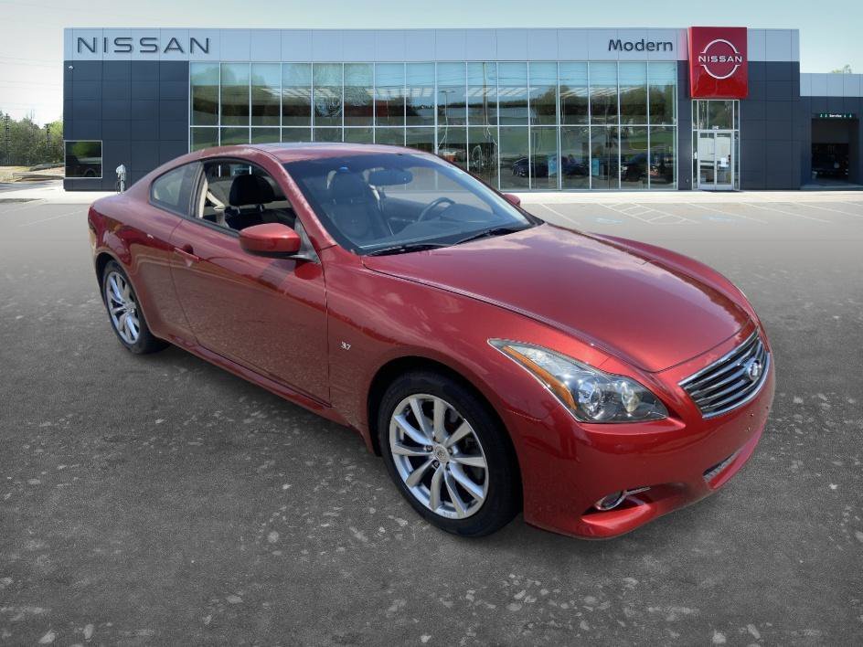 Used 2014 Venetian Ruby INFINITI Base image 3