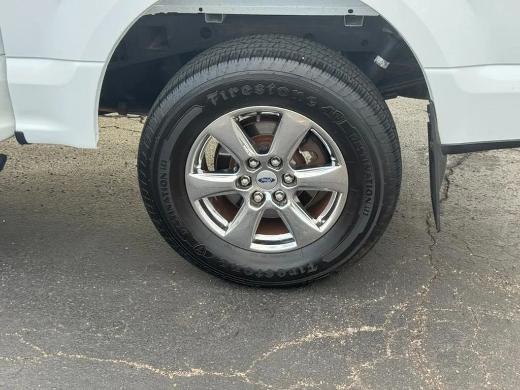 Used 2019 Oxford White Ford XLT image 7