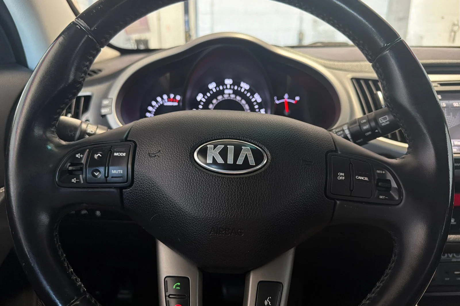 Used 2015 Black Kia EX image 25