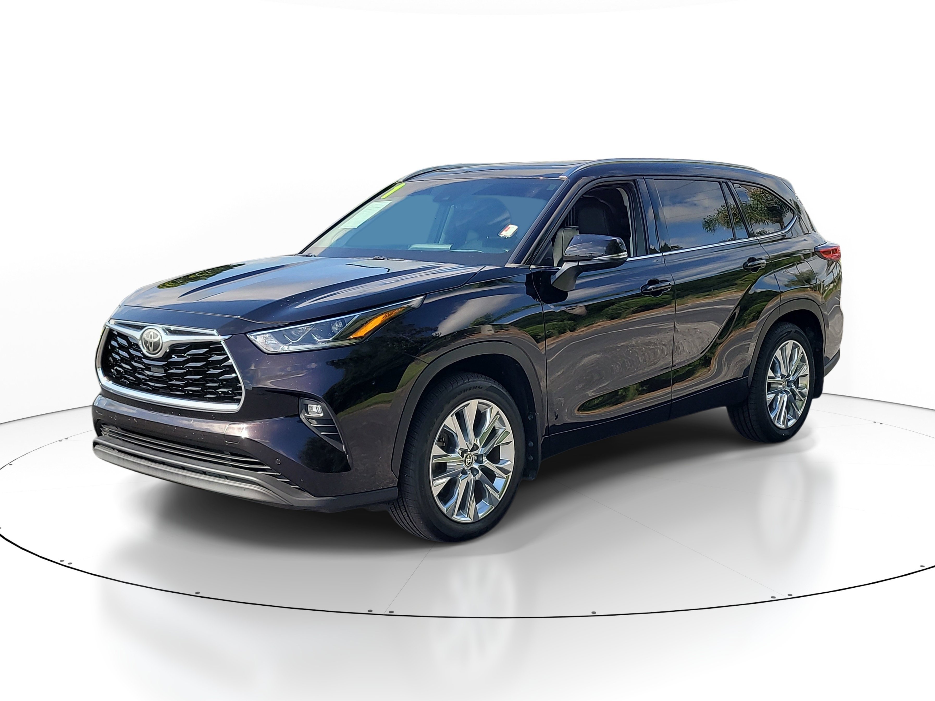 Used 2021 Amber Toyota Limited image 3