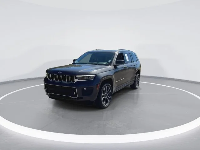Used 2021 Gray Jeep Overland image 4