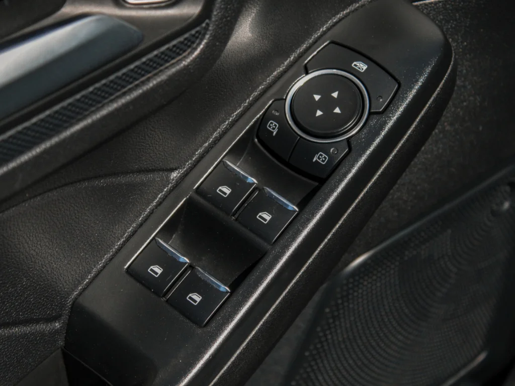 Used 2025 Vapor Blue Metallic Ford ST Line image 9