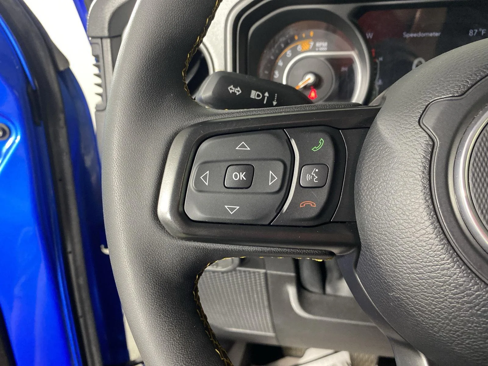 Used 2024 Hydro Blue Pearlcoat Jeep Sport S image 19