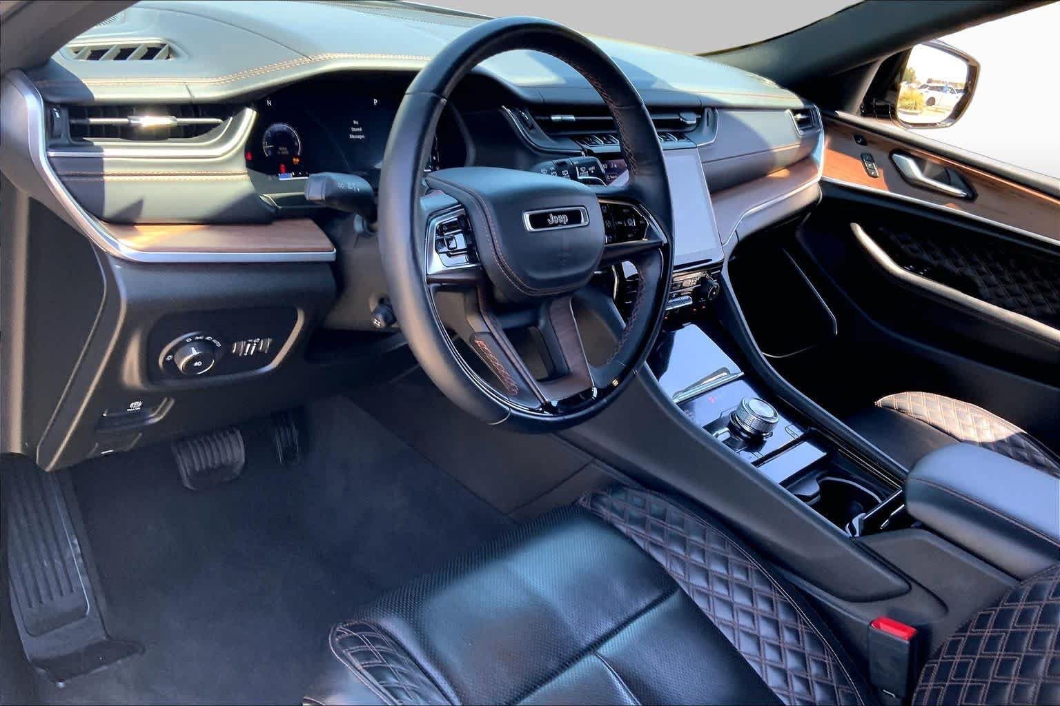 Used 2021 Diamond Black Crystal Pearlcoat Jeep Summit image 17