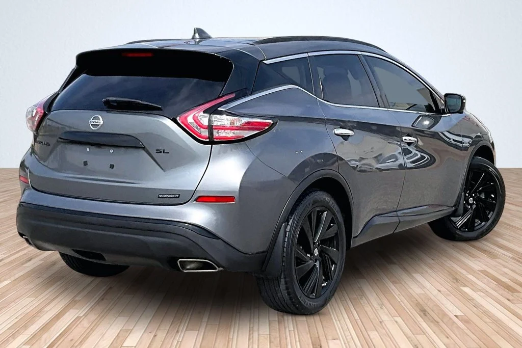 Used 2018 Gray Nissan SL image 2