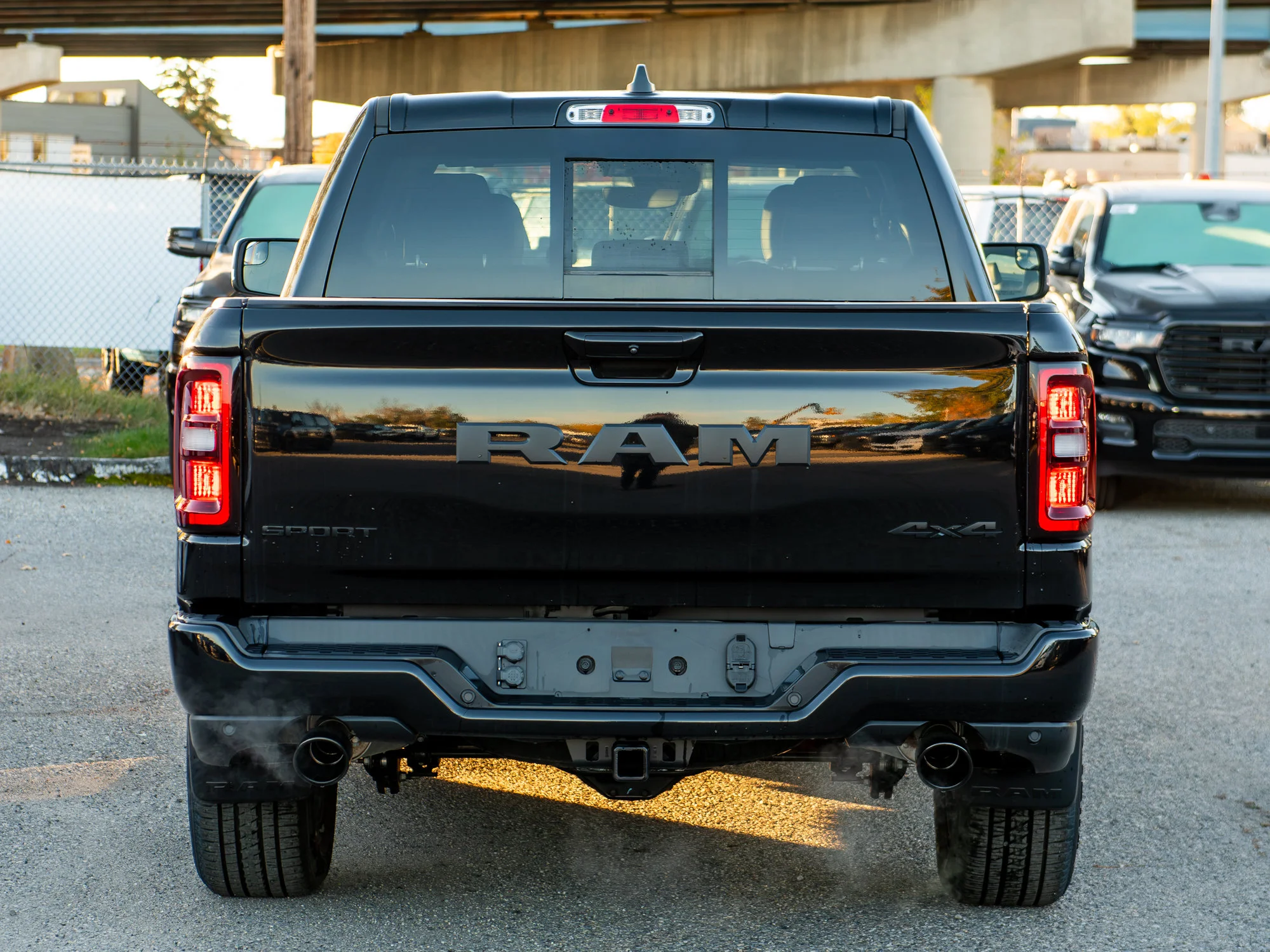 New 2026 Black RAM Sport* Crew Cab 4x4, Heated Seats/Steering Wheel, Nav, 3.92 Rear Axle, Running Boards image 4