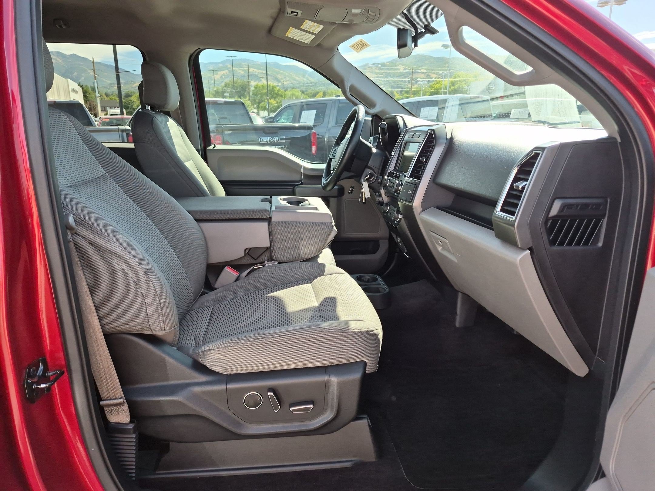 Certified Used 2016  Ford XLT image 28