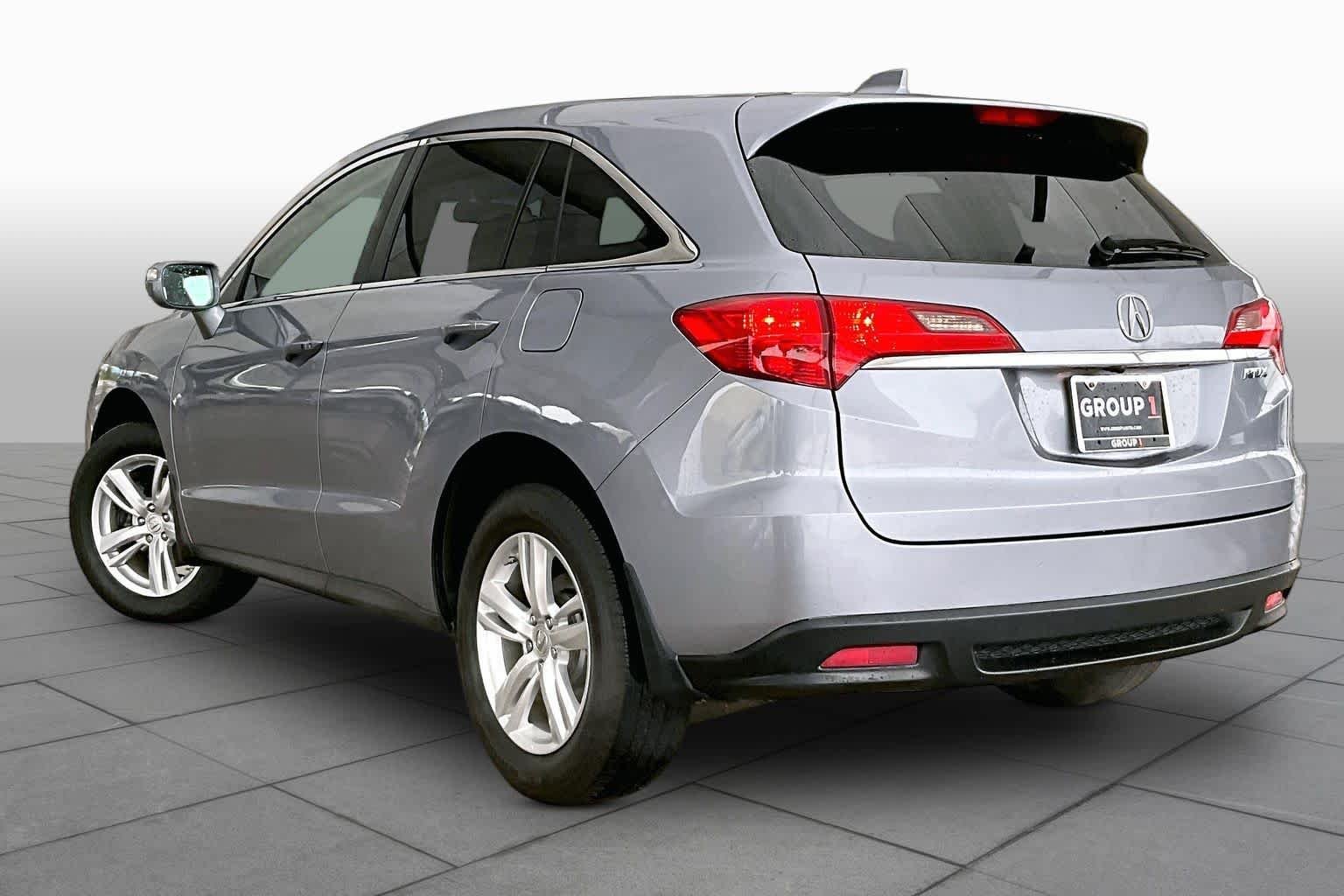 Used 2013 Forged Silver Metallic Acura Tech Pkg image 11