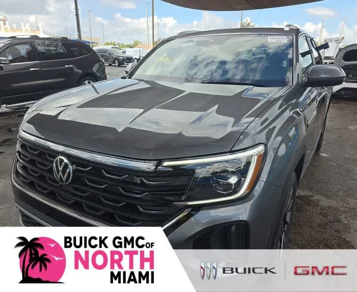 2025 Volkswagen Atlas Cross Sport 2.0T SEL 4MOTION's photo