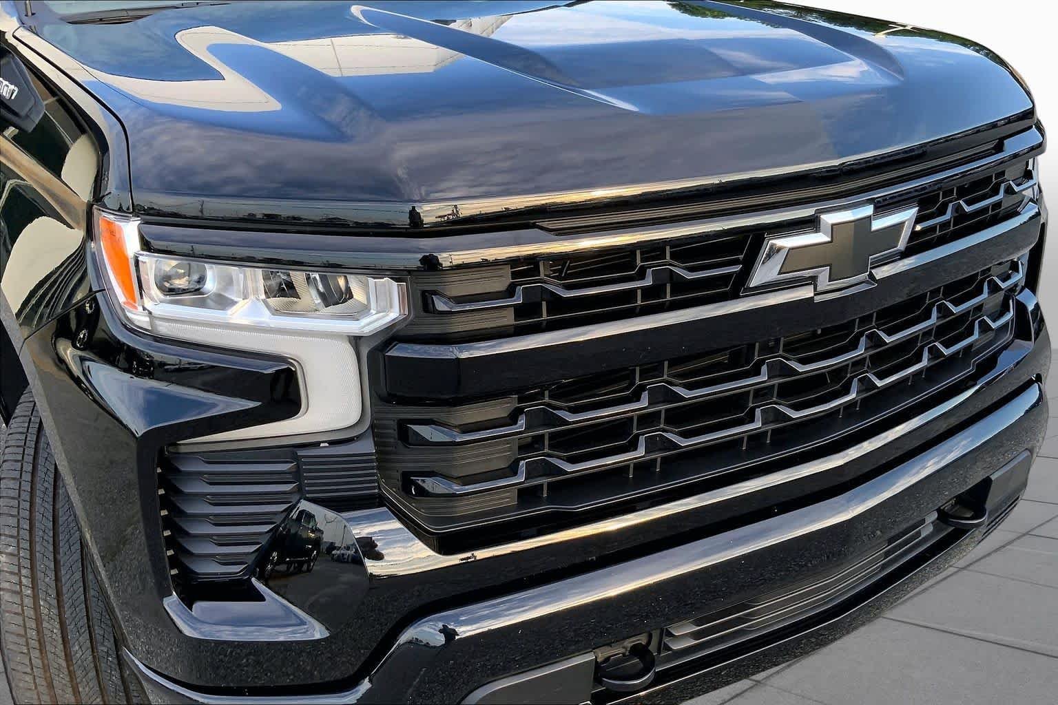 Used 2026 Black Chevrolet RST image 29