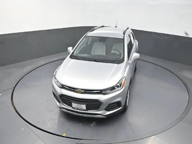 Used 2020 Silver Chevrolet LT image 12