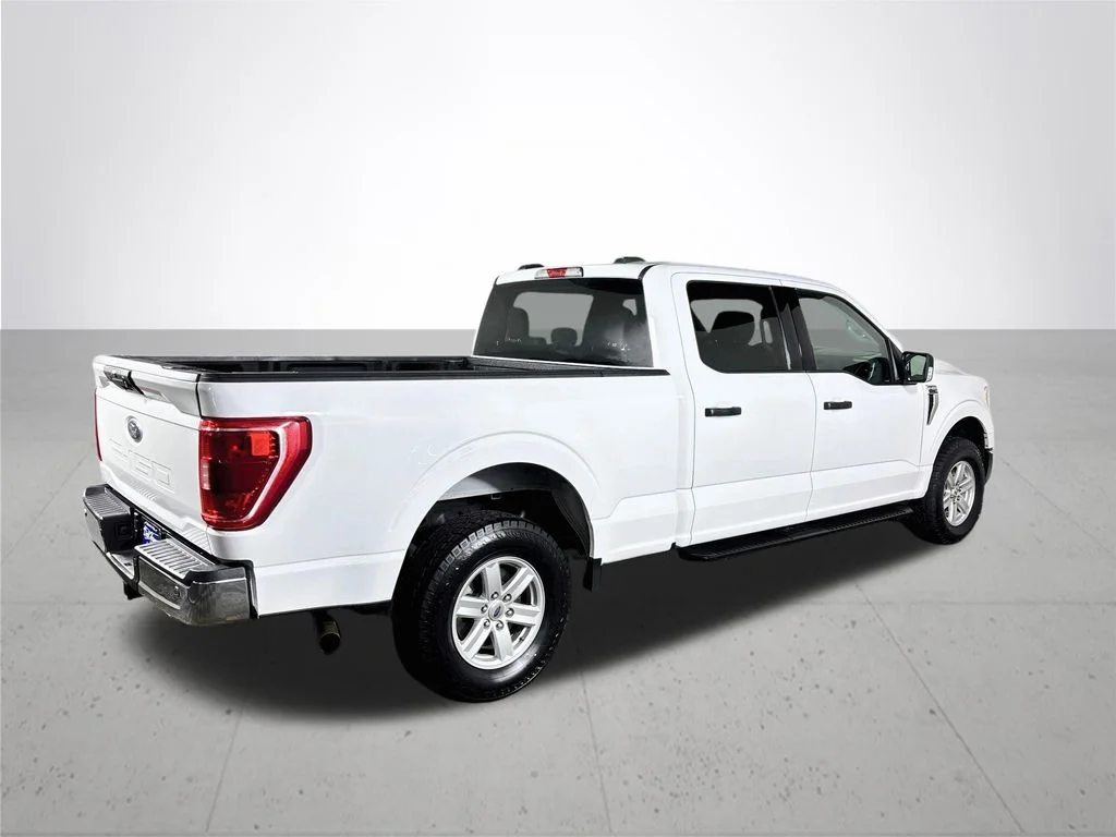 Used 2021 White Ford XLT image 6