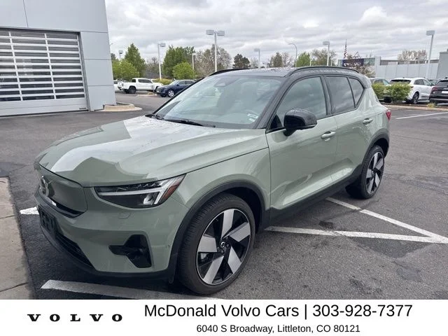 2023 Volvo XC40