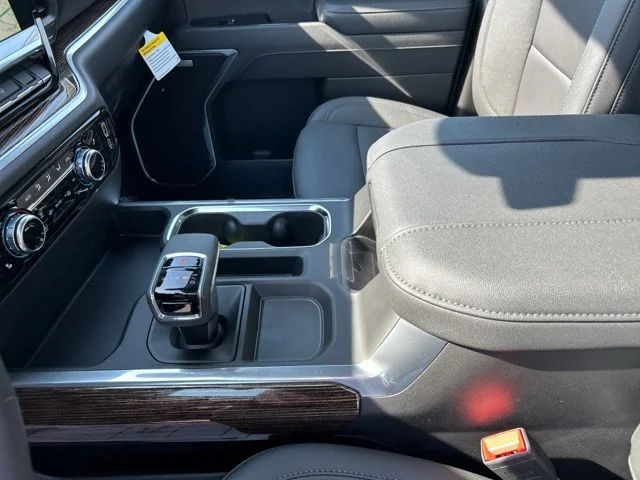 New 2026 Onyx Black GMC Elevation image 74