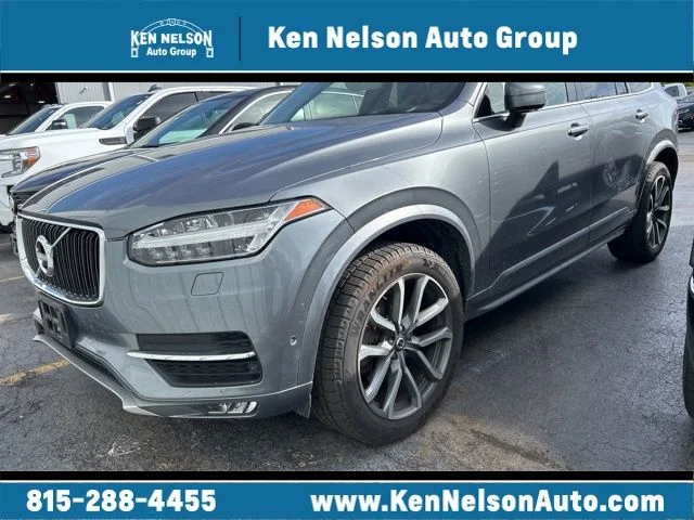 2019 Volvo XC90 T6 Momentum AWD's photo