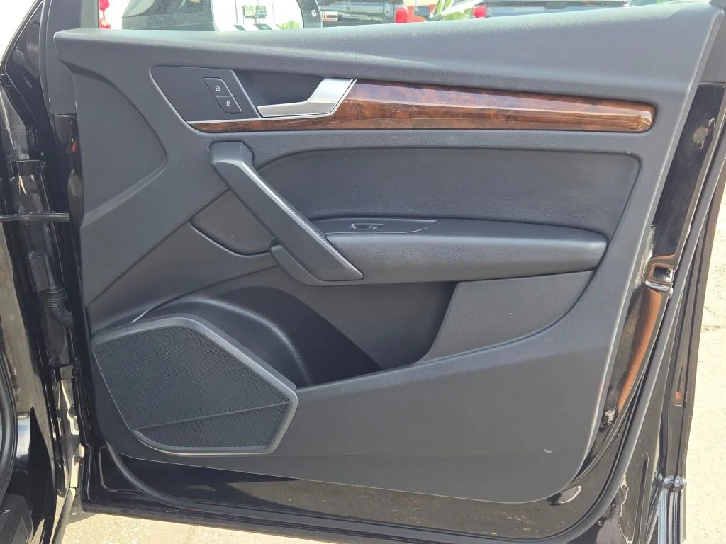 Used 2018 Black Audi 2.0T image 8