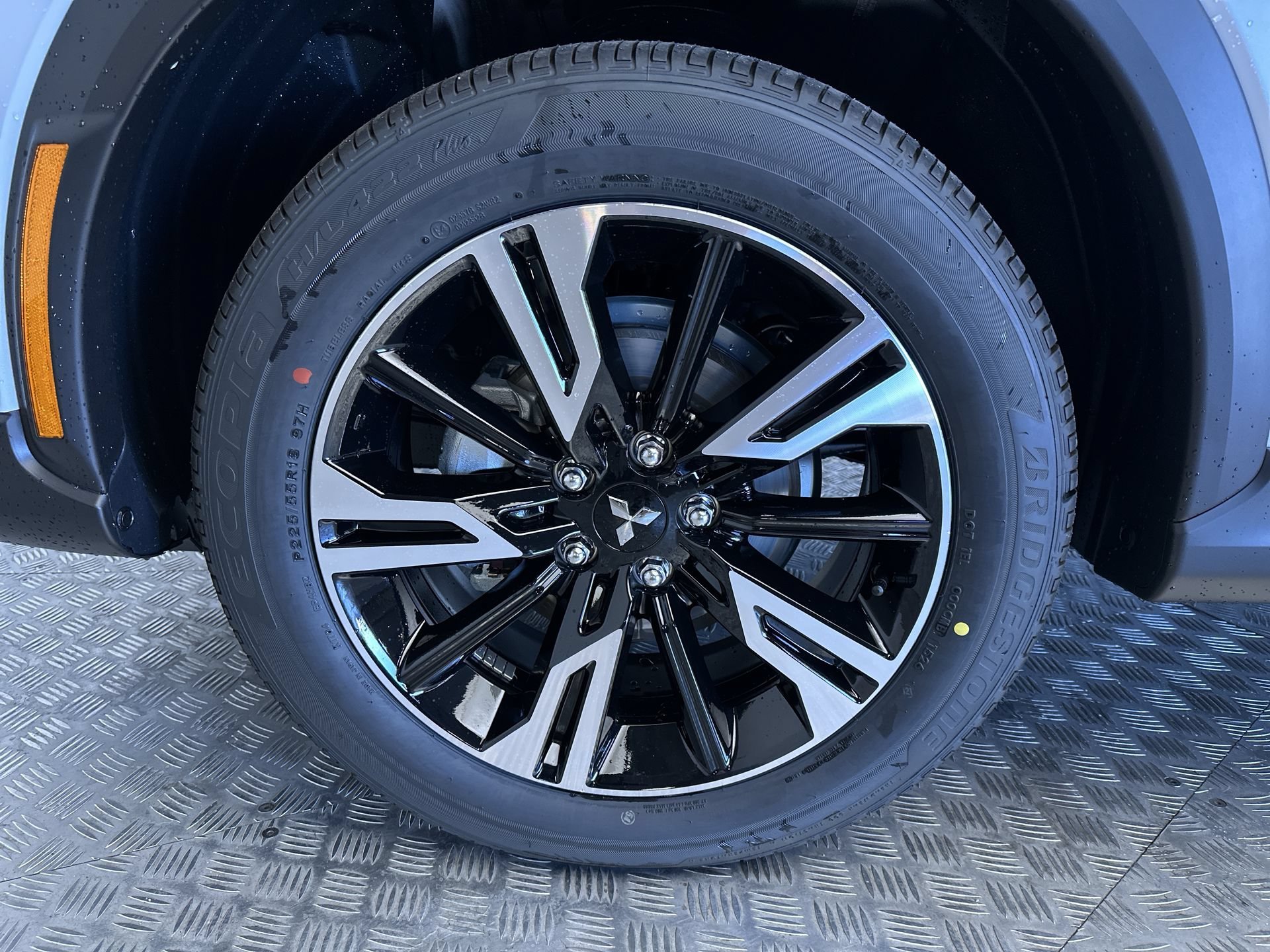 New 2026 White Diamond Mitsubishi SE 1.5T S-AWC image 25