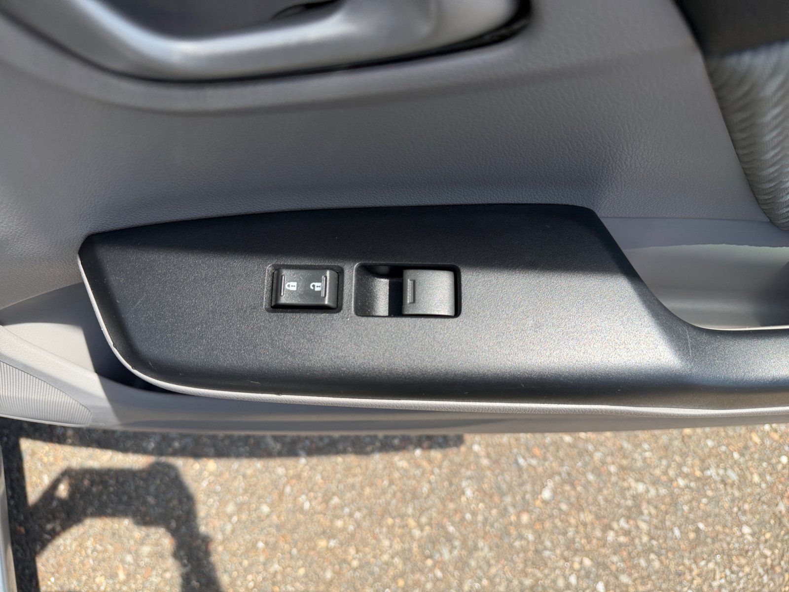 Used 2015 Silver Honda LX image 29