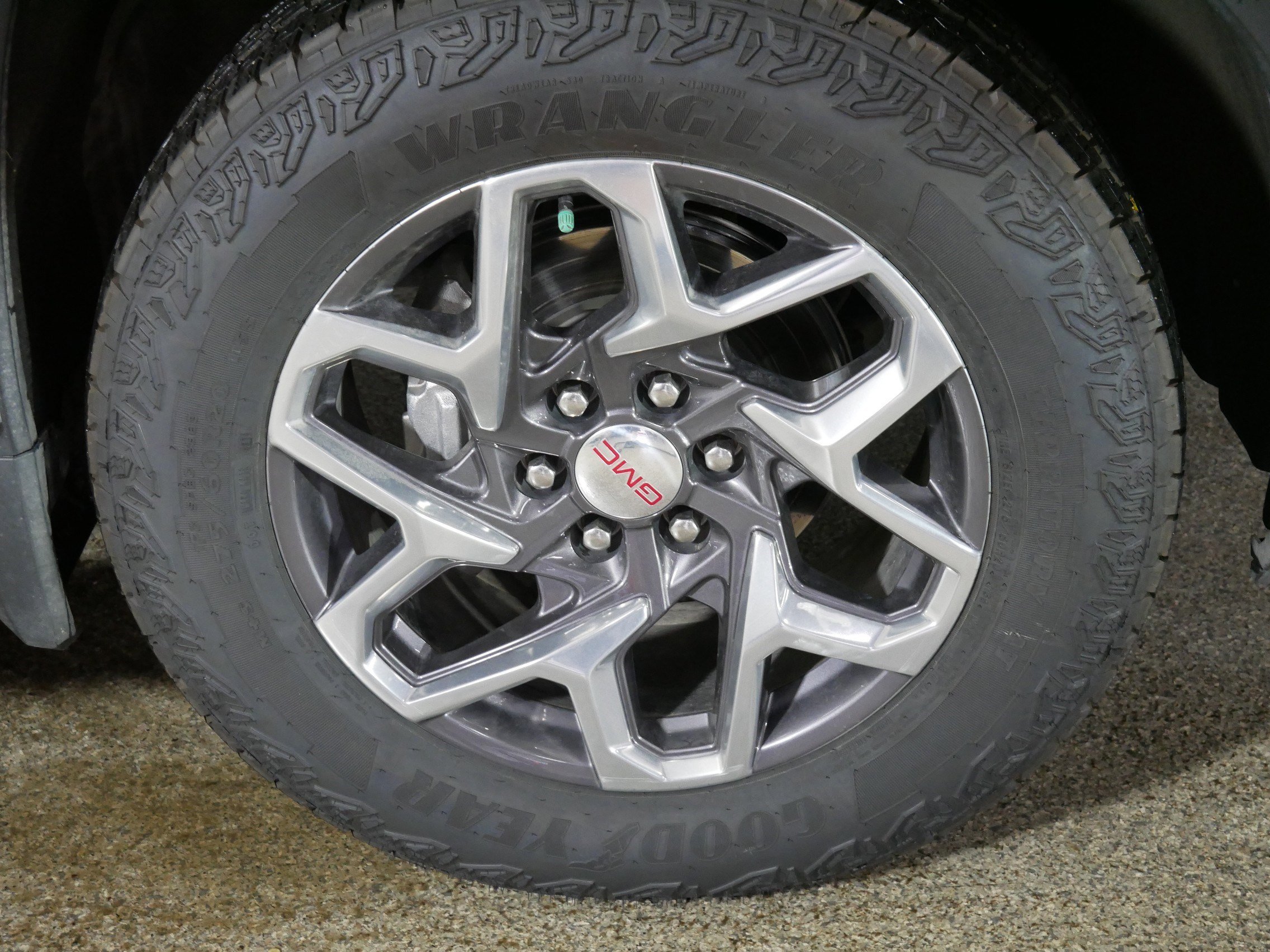 Used 2023 Volcanic Red Tintcoat GMC SLT image 15