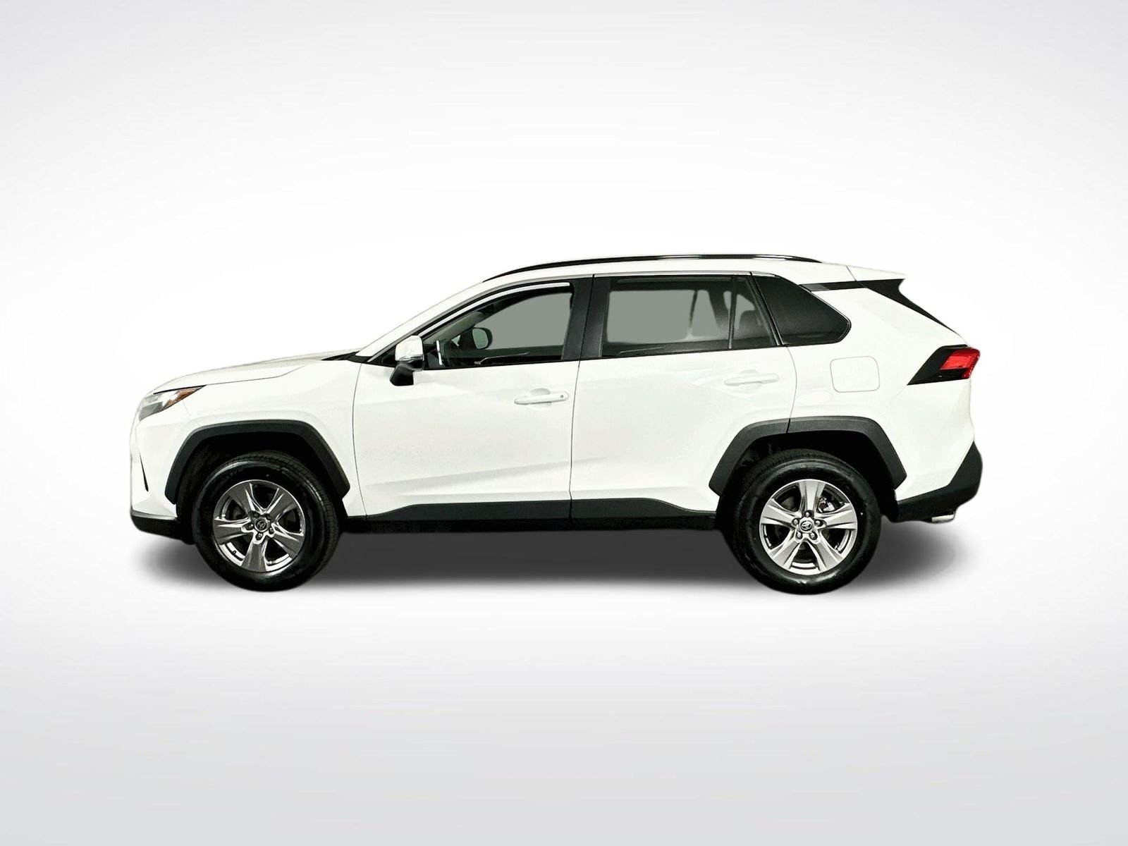 Used 2023 Ice Toyota XLE image 5