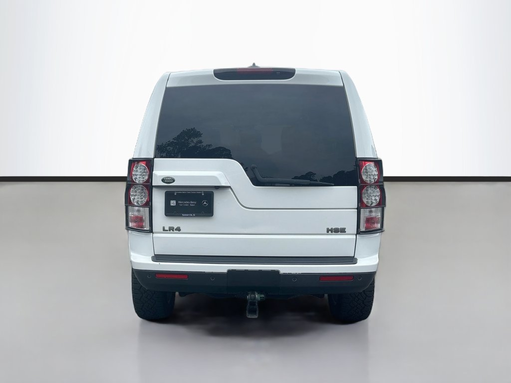 Used 2012 White Land Rover V8 image 4