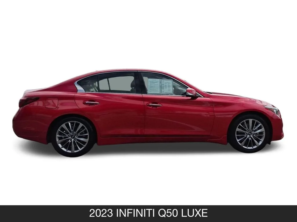 Used 2023 Red INFINITI LUXE image 6