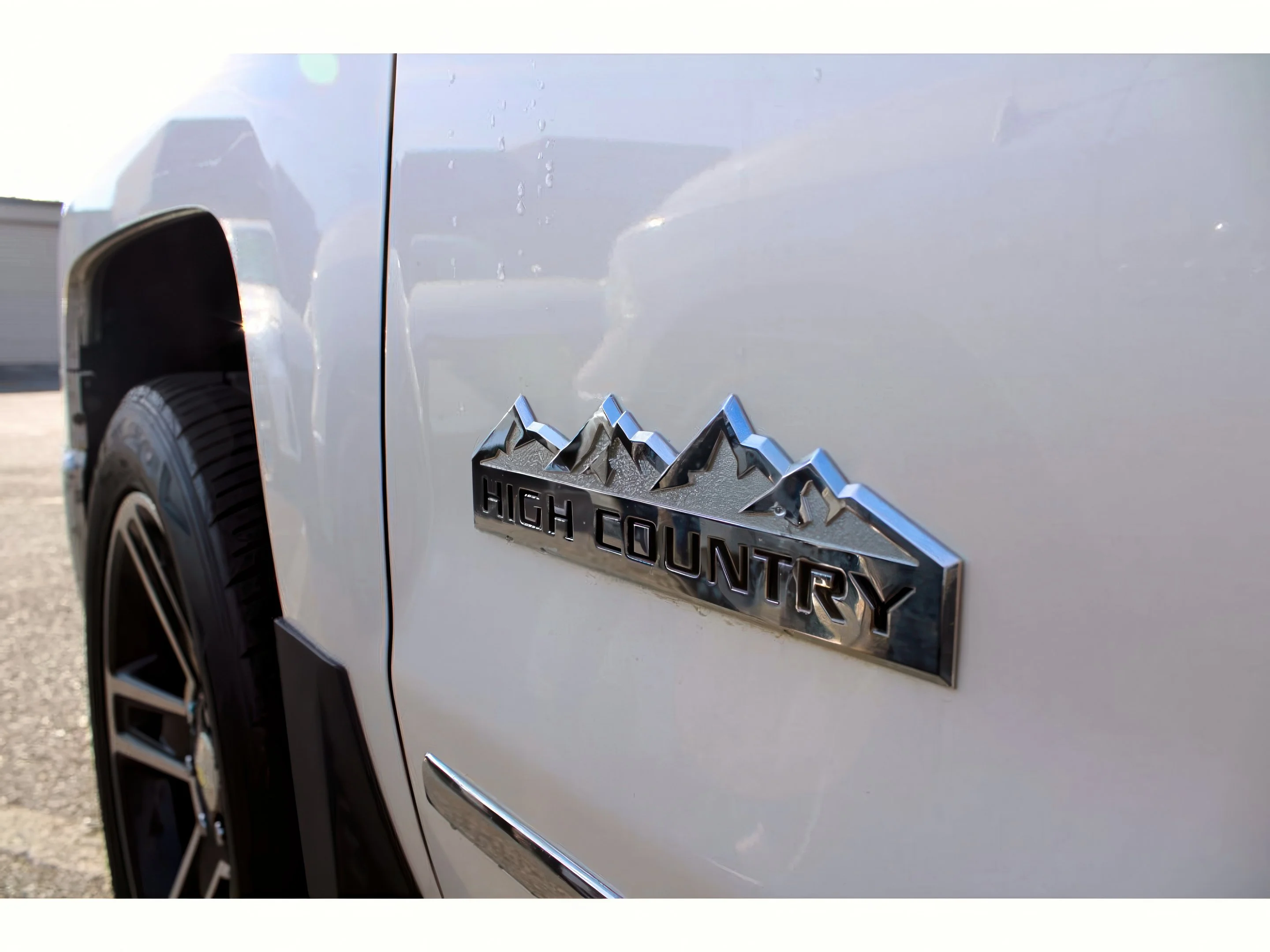 2015 Chevrolet Silverado 1500 High Country - Photo 18