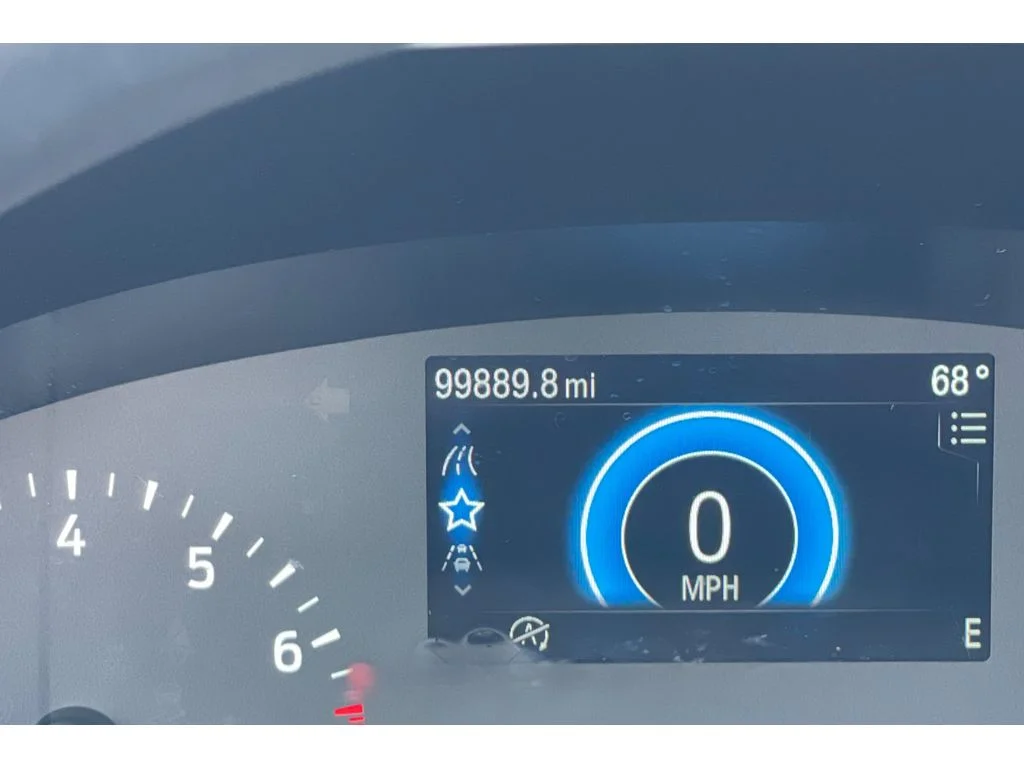 Used 2022 ICONIC SILVER Ford SE image 38