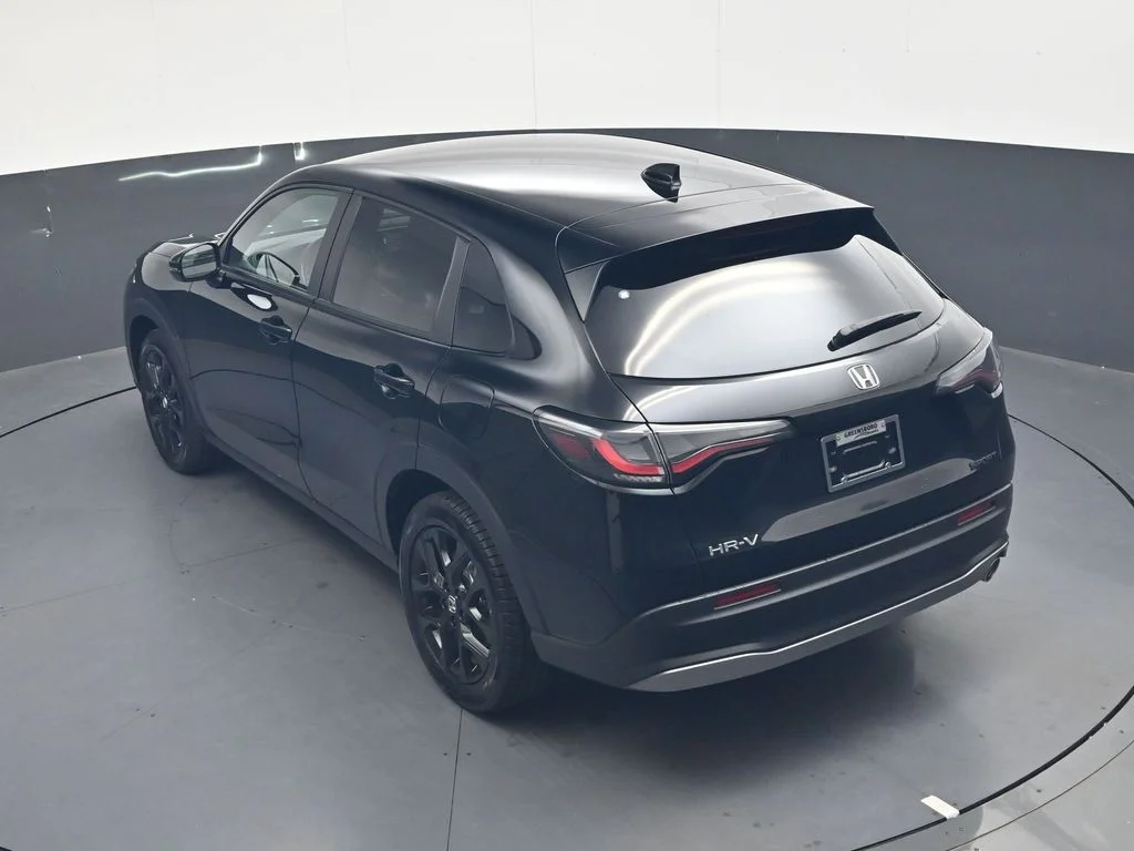 Used 2025  Honda Sport image 35
