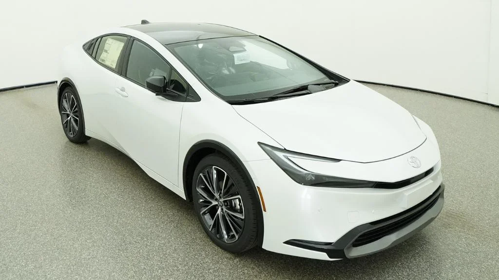 New 2026 Wind Chill Pearl Toyota Limited image 34
