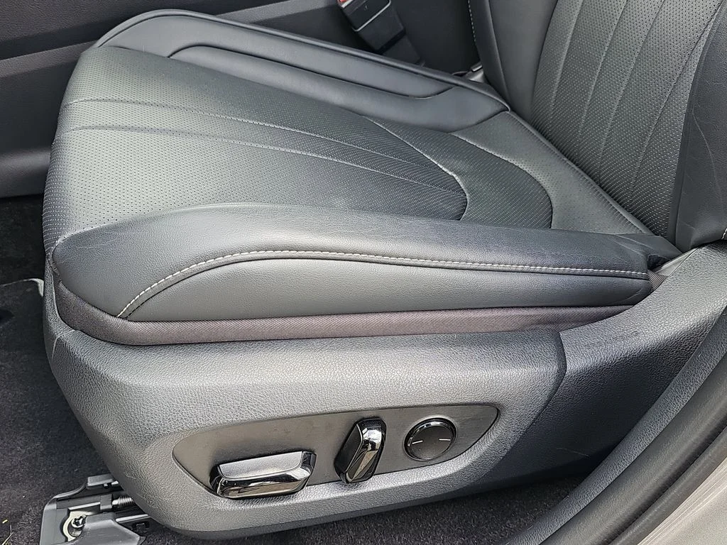 Used 2025 Silver Lexus 450h+ F SPORT image 30