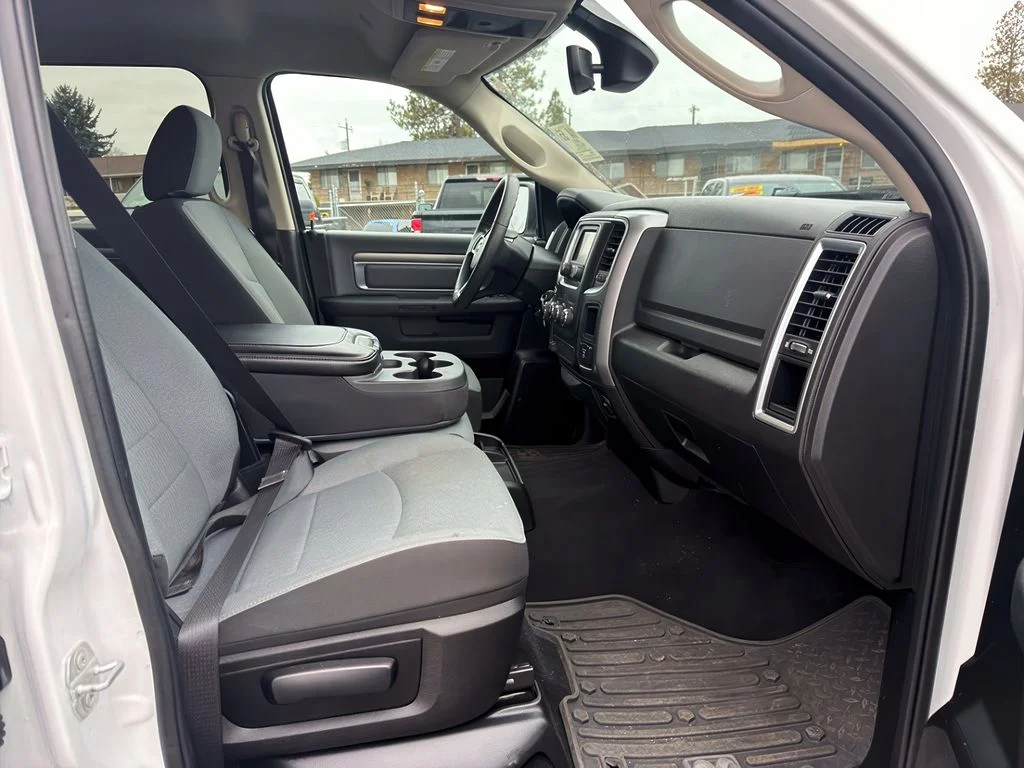 Used 2022 Bright White Ram SLT image 23