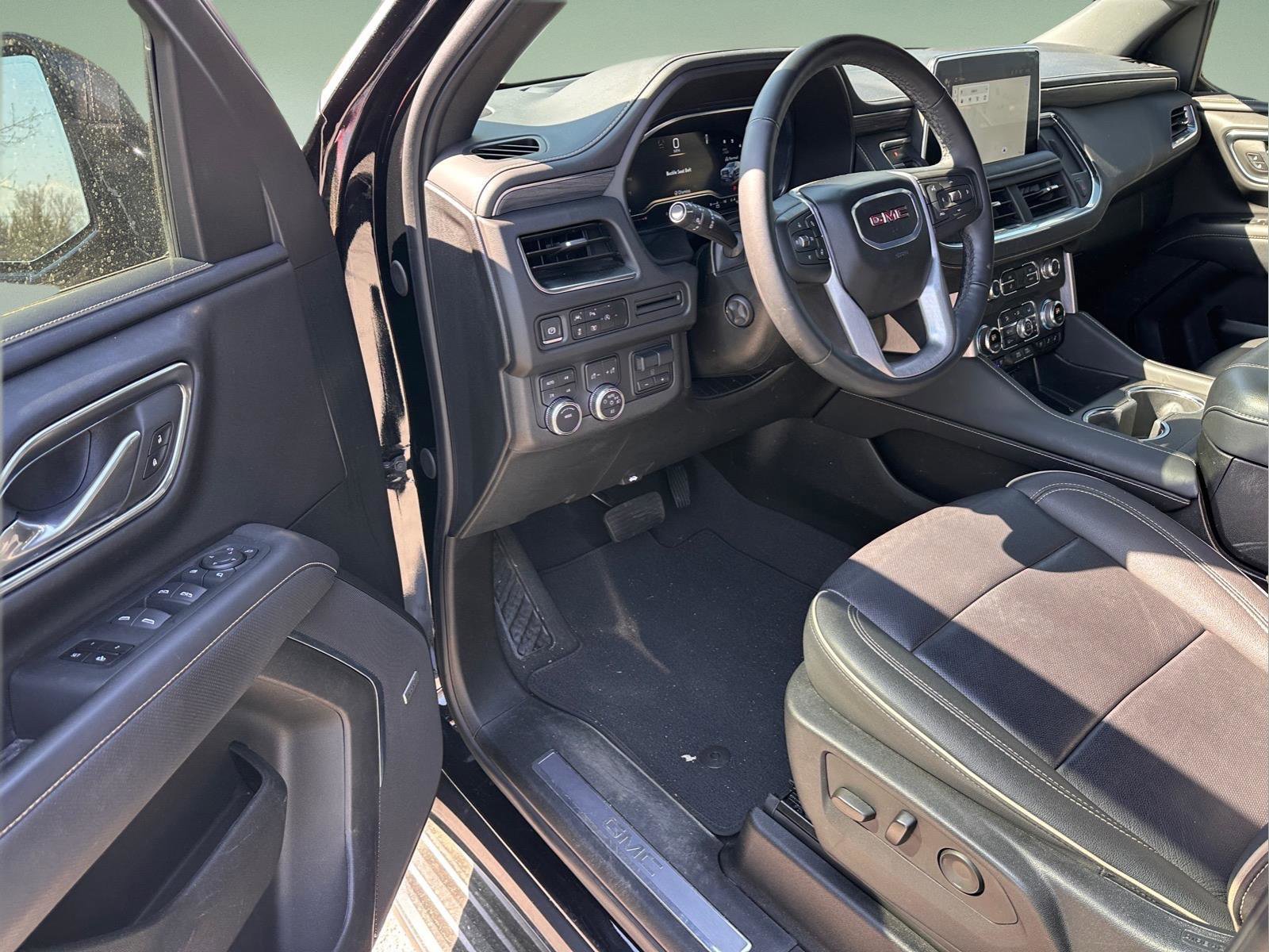 Used 2024 Onyx Black GMC SLT image 10
