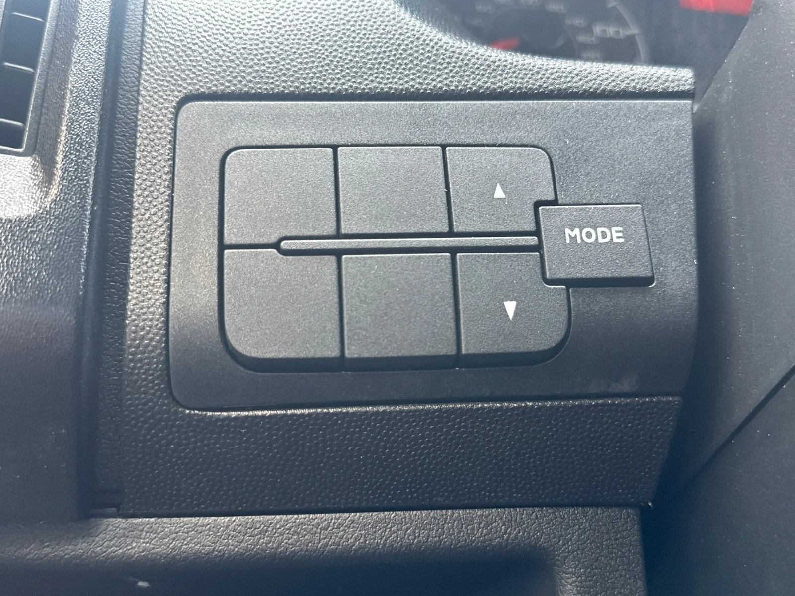 Used 2021 WHITE Ram  image 35