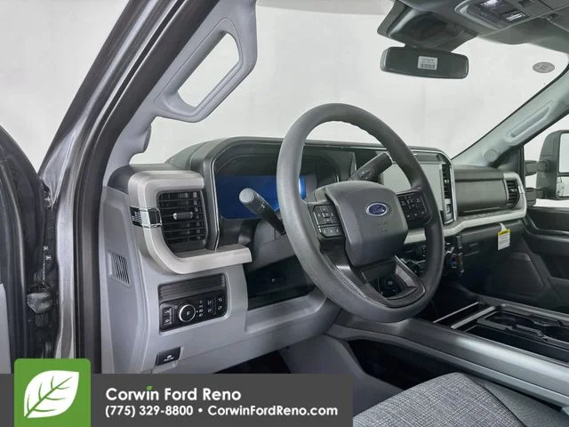 New 2026 Carbonized Gray Metallic Ford XLT image 9