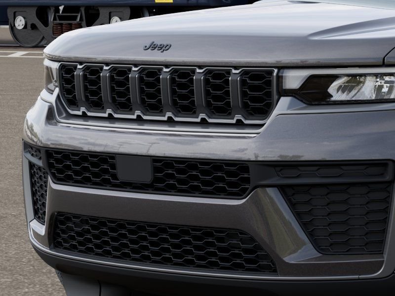 New 2026 Baltic Gray Metallic Clear-Coat Exterior Paint Jeep Laredo Altitude image 11