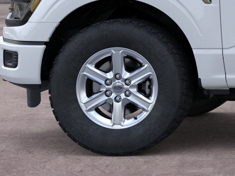 New 2026 Oxford White Ford XLT image 19