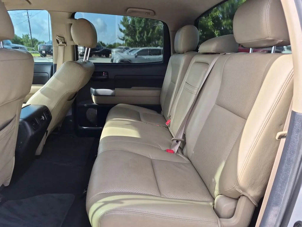 Used 2012 White Toyota Grade image 35