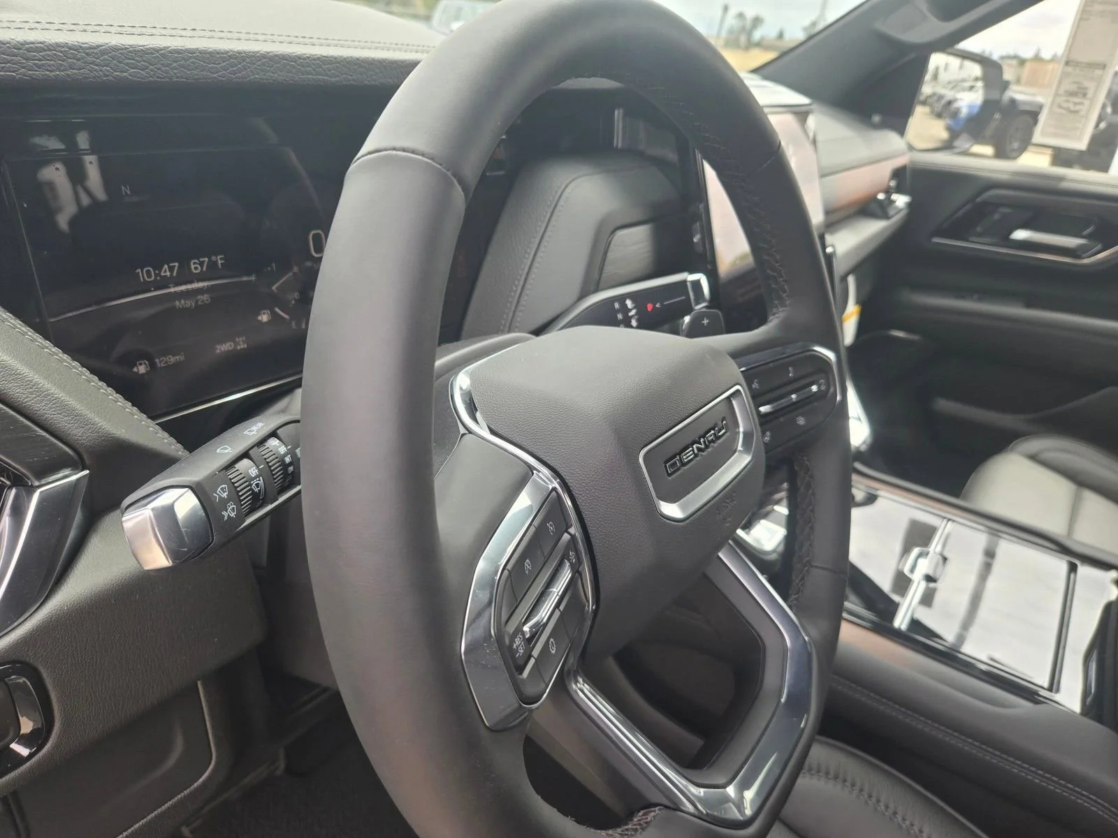 2026 GMC Yukon XL Denali - Photo 10