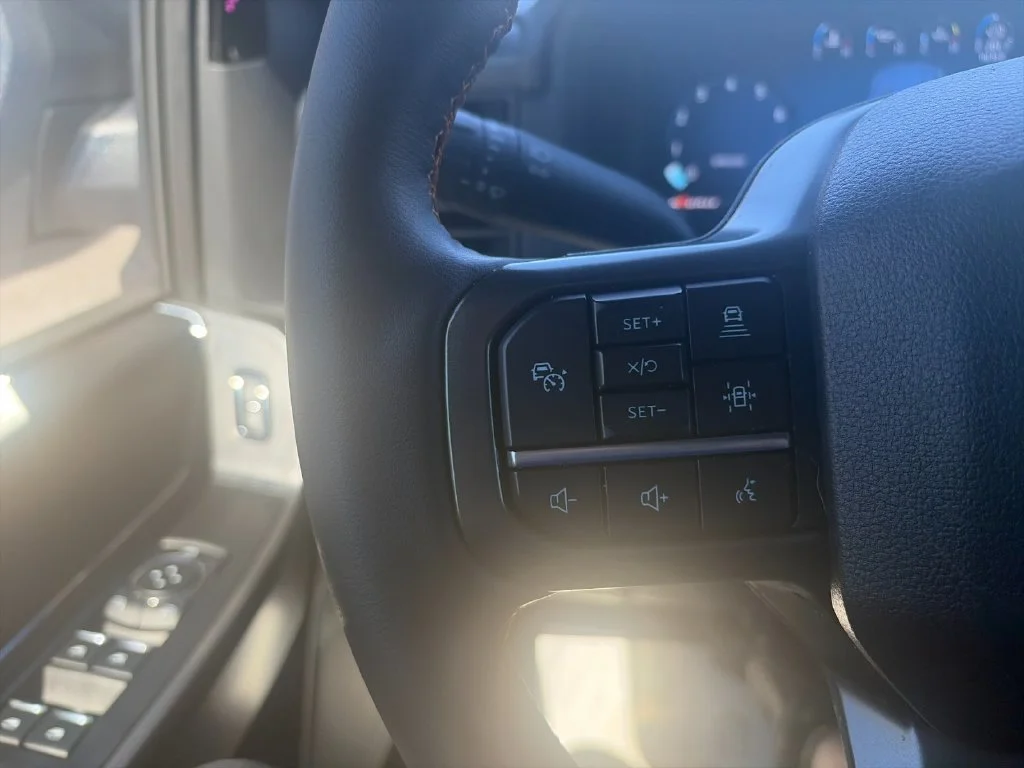 Used 2025 White Ford Tremor image 27