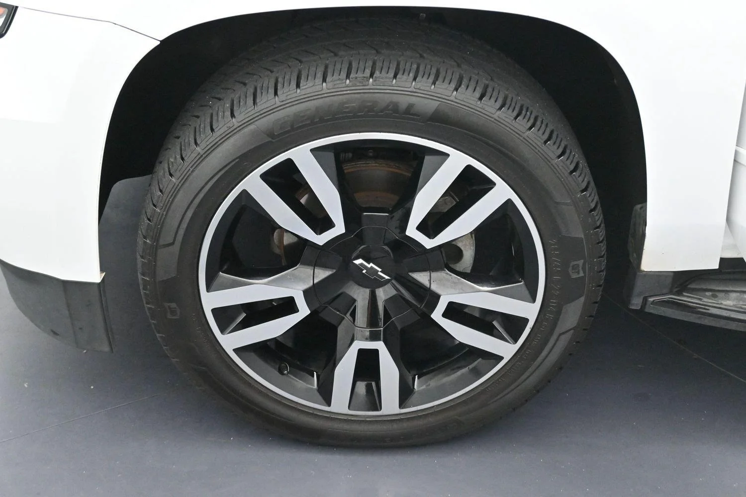 Used 2018 Summit White Chevrolet Premier image 39